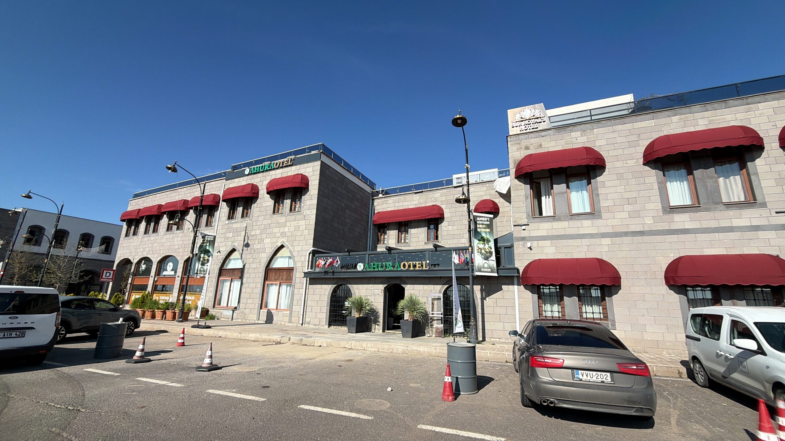 Diyabakır Ahura Otel binası